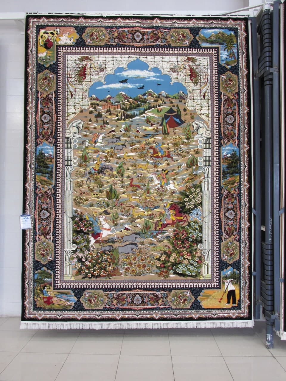 فرش 1200 شانه طرح شکارگاه