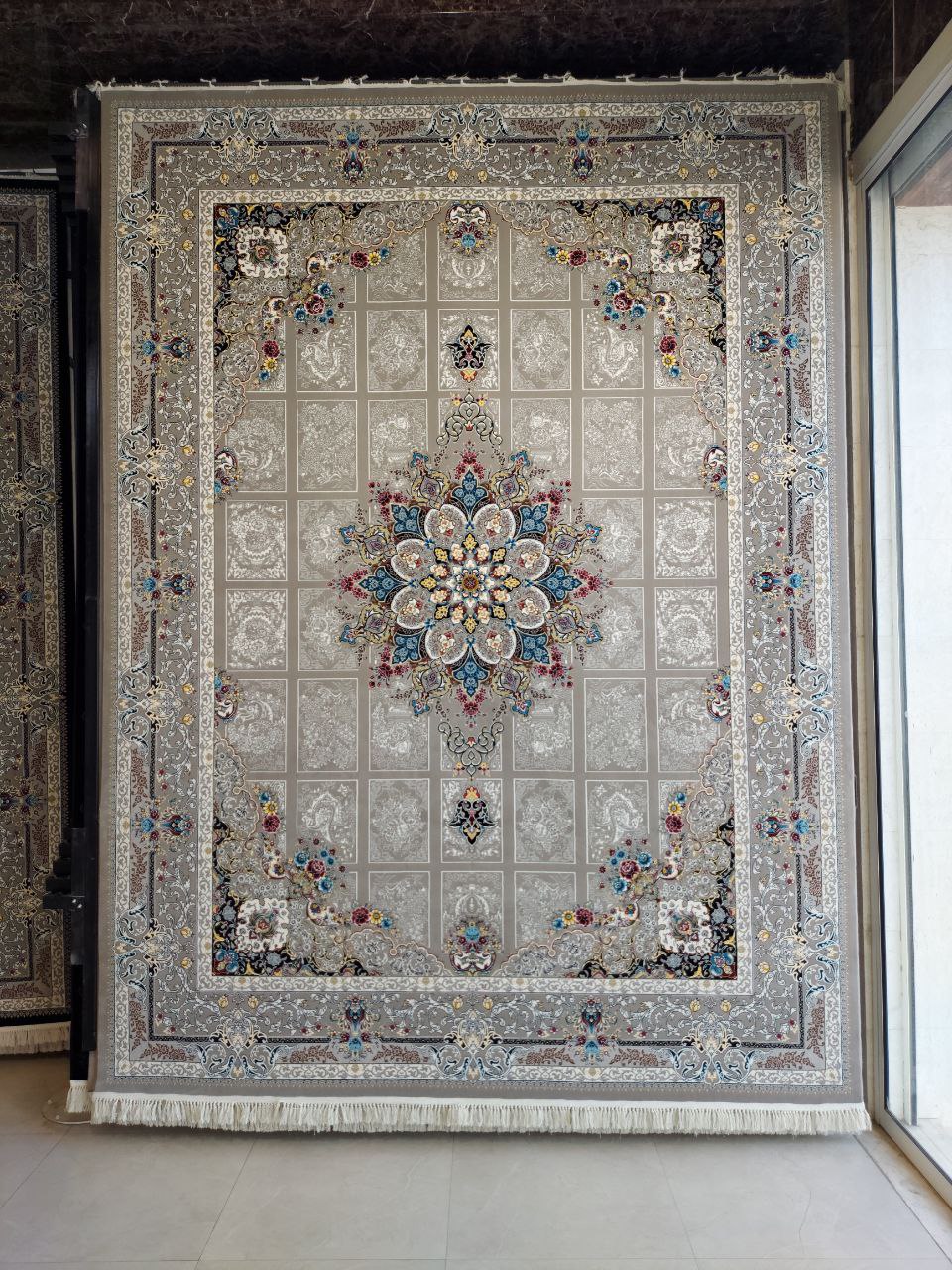 فرش 700 شانه طرح رومیسا فیلی
