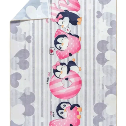 فرش کودک طرح پنگوئن های عاشق کد 25KM0140