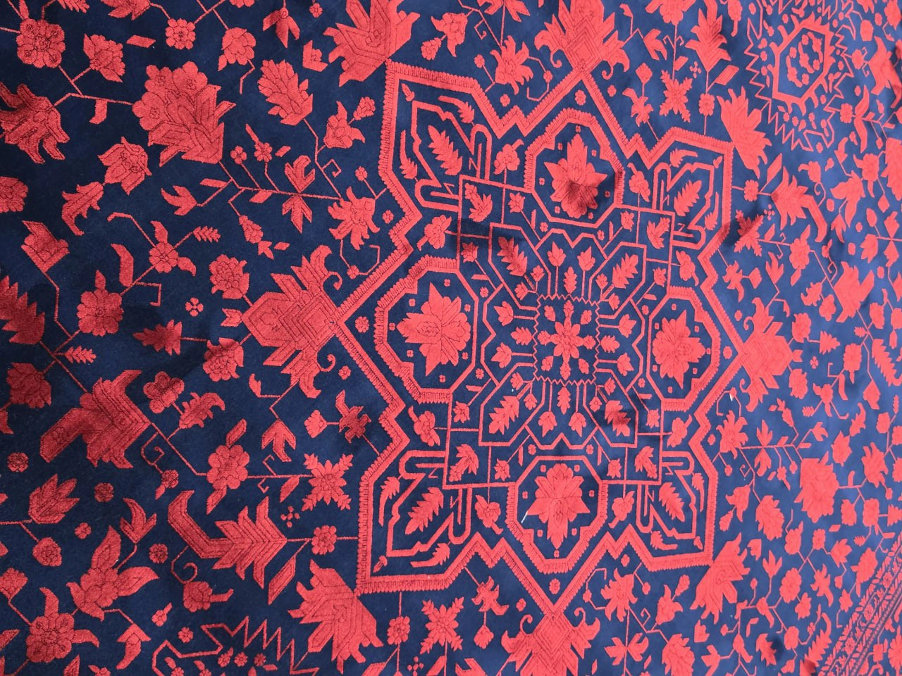 فرش ۱۲۰۰ شانه لاکی سرمه ای کد 1070