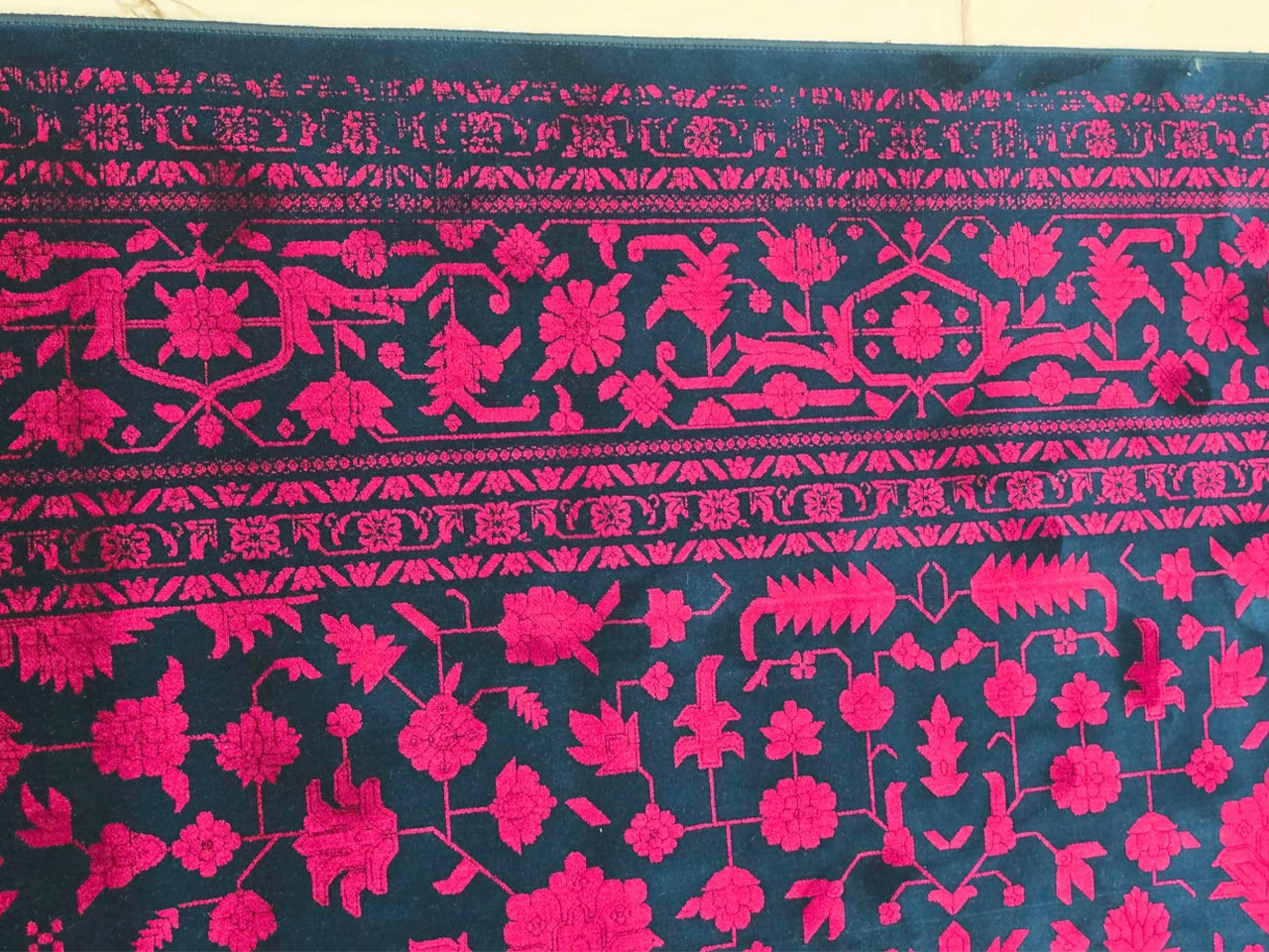 فرش ۱۲۰۰ شانه لاکی سرمه ای کد 1070