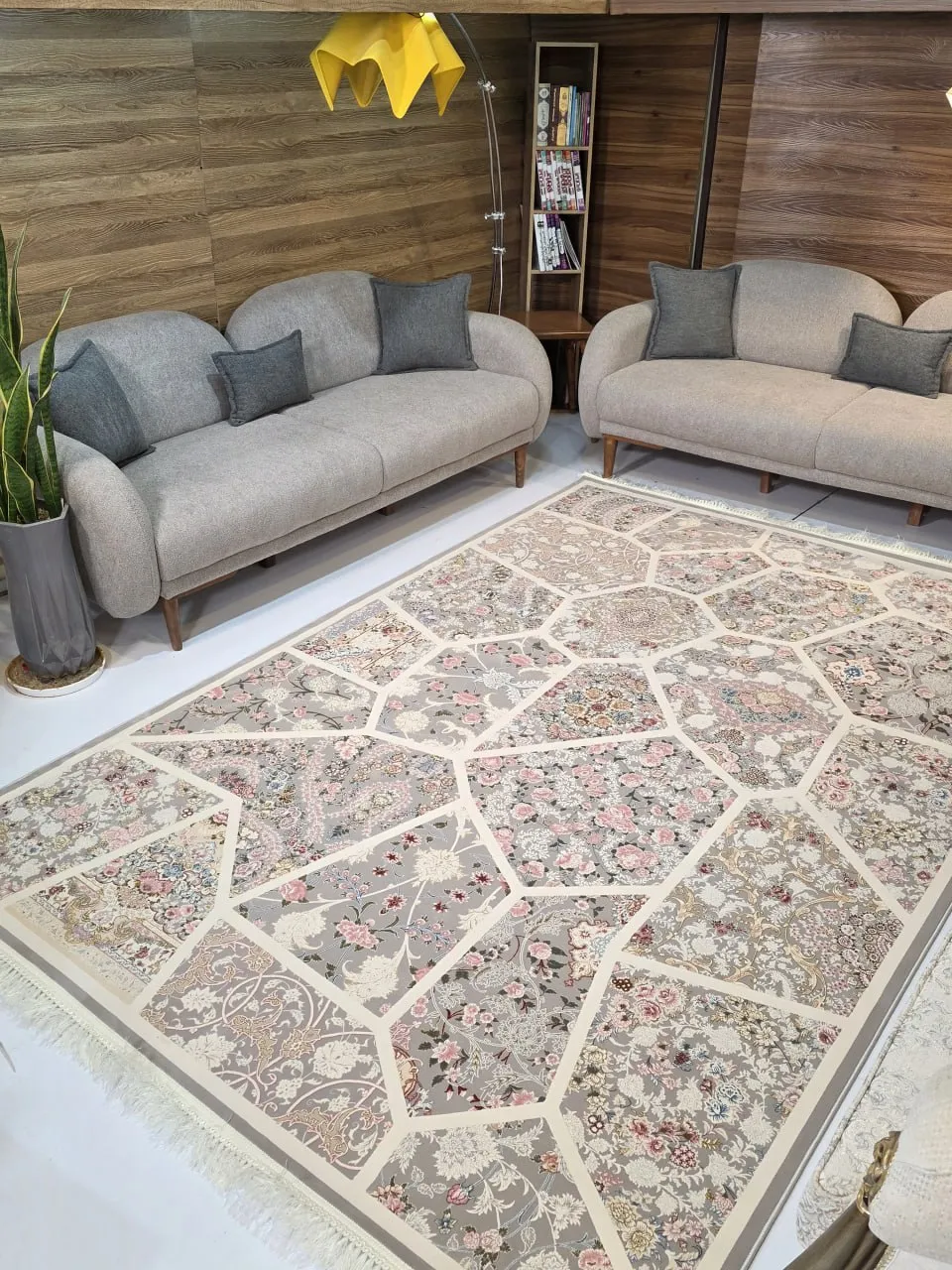 فرش ١٢٠٠ شانه طرح آینه فیلی ایده آل