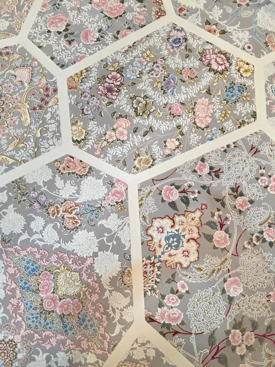 فرش ١٢٠٠ شانه طرح آینه فیلی ایده آل