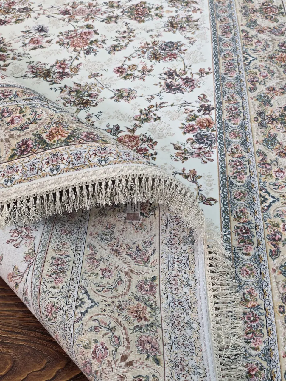 فرش ۱۲۰۰ شانه طرح بهشت صدفی